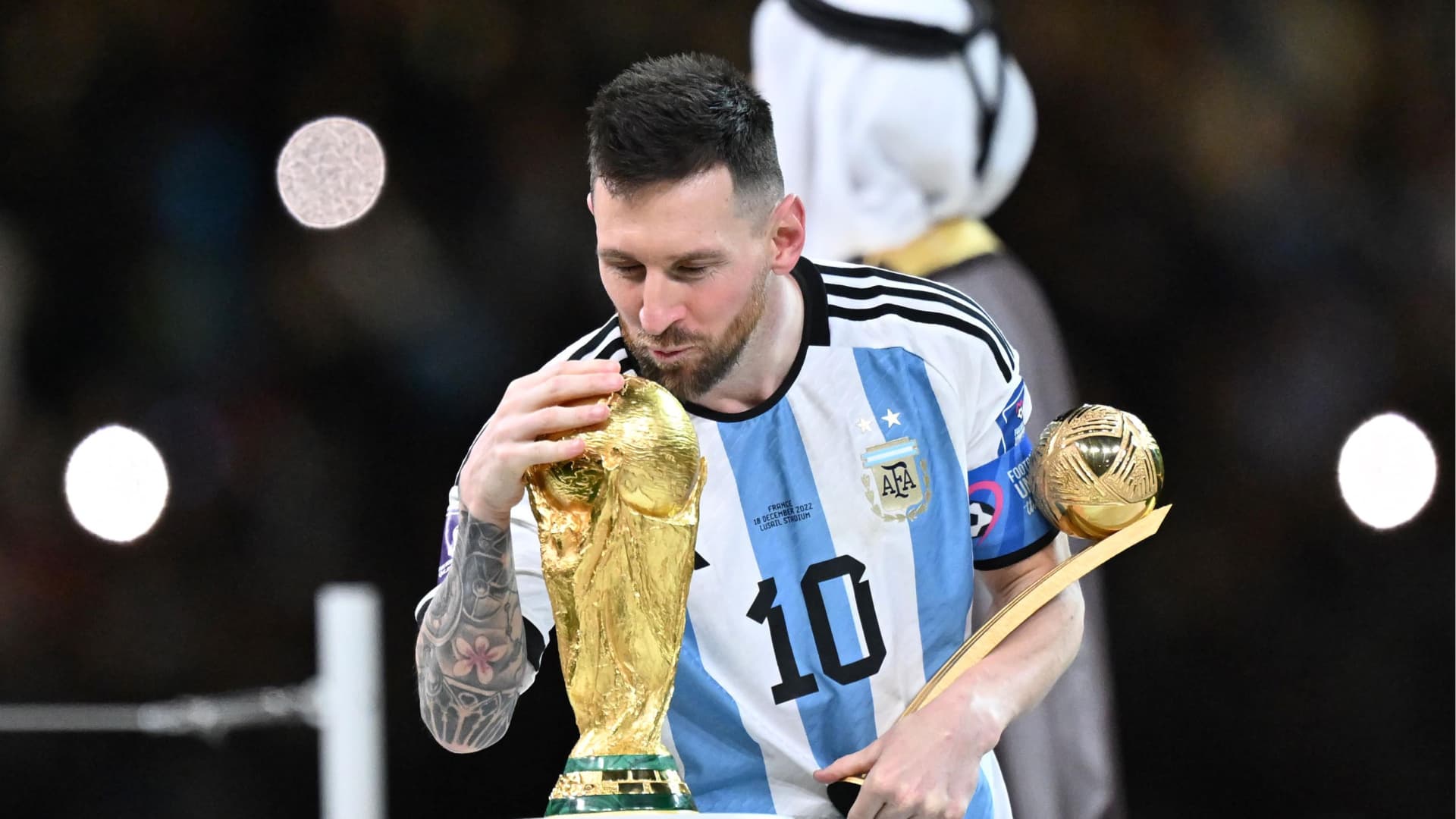 Messi, Arjantin formasına rekorlar ve kupalarla veda ediyor