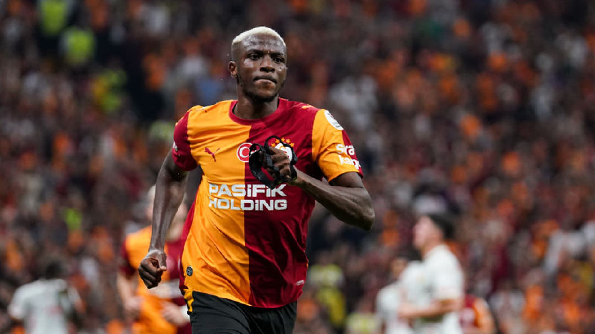 Chelle’den Osimhen açıklaması: “Galatasaray’dan ayrılmalı demedim”