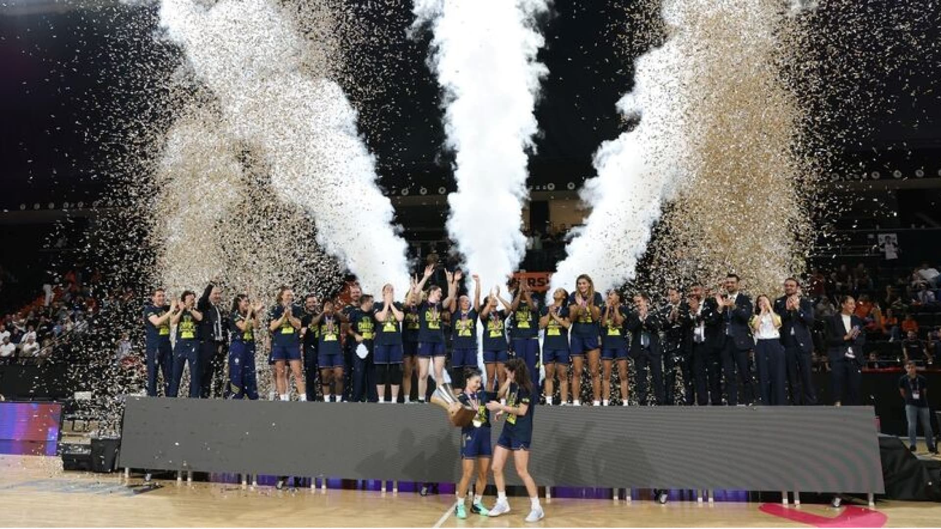 Fenerbahçe Tarfin, Kadınlar Süper Kupa’yı Mersin’de kazandı