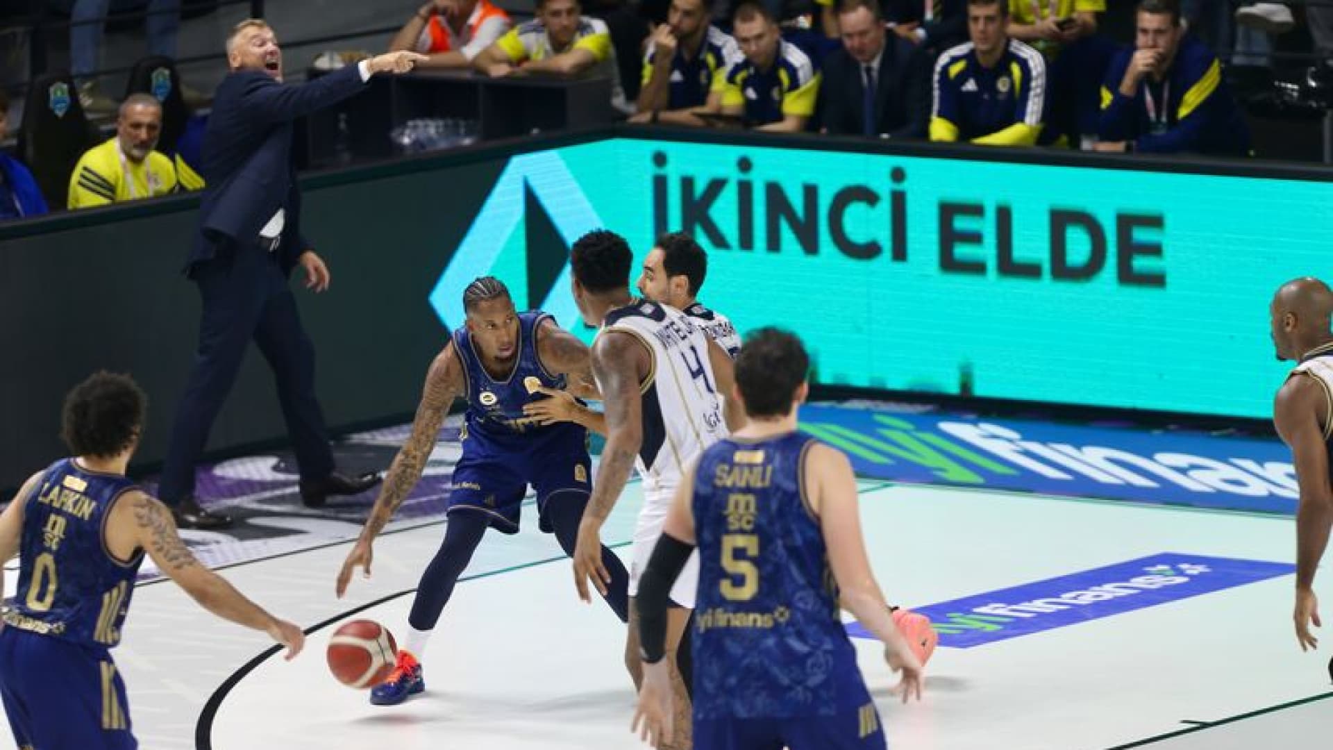 Fenerbahçe Tarfin, Çayırova deplasmanında 15 sayı farkla kazandı