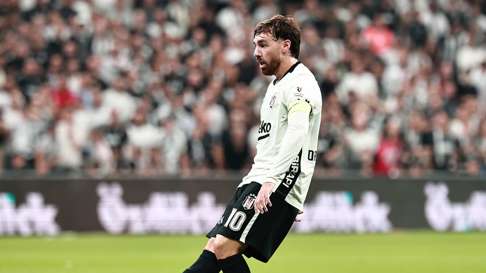 Beşiktaş, Orkun Kökçü yorumları nedeniyle Kaya Çilingiroğlu’nu eleştirdi
